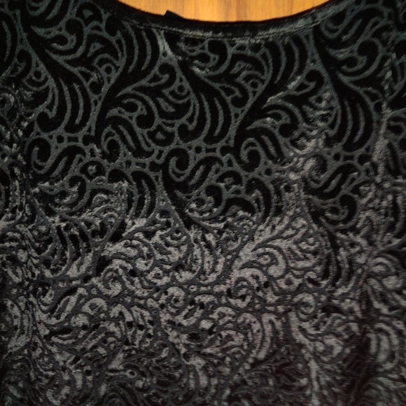 Long sleeve top from Liz Claiborne - Picture 5 of 7